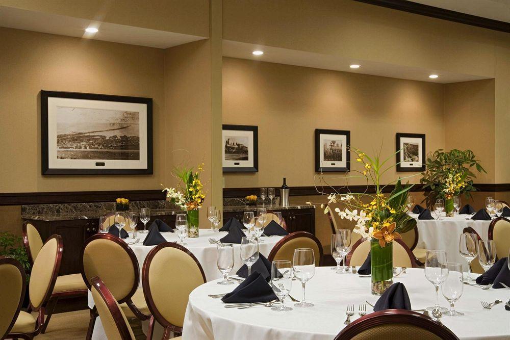 Sheraton Duluth Hotel Restaurace fotografie